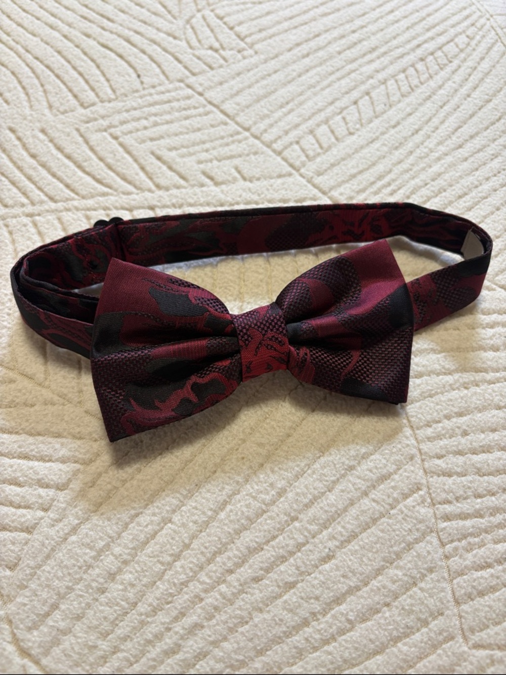Le Chateau Burgundy and Black Jacquard Bow Tie